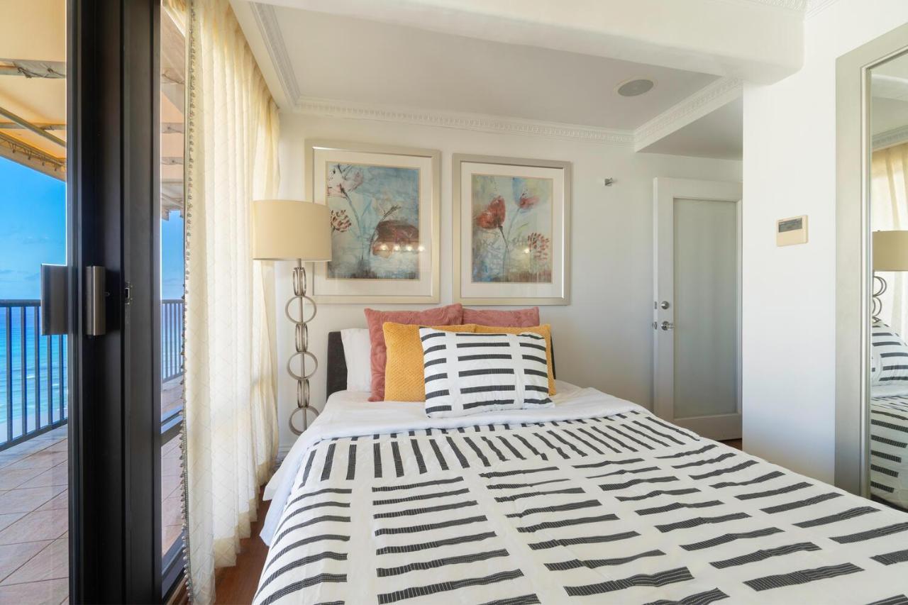 Oceanview Penthouse Suite โฮโนลูลู ภายนอก รูปภาพ